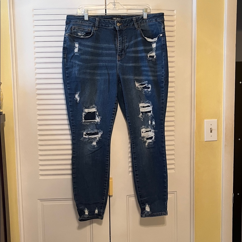 Judy Blue Dark Wash Skinny Jeans